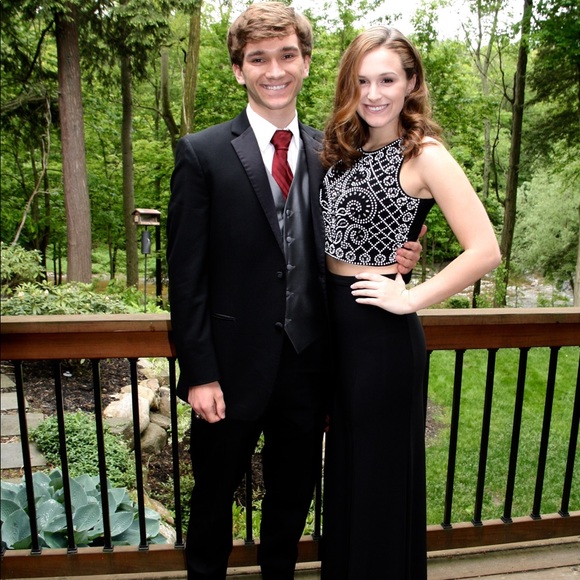 Prom dress - Picture 4 of 5